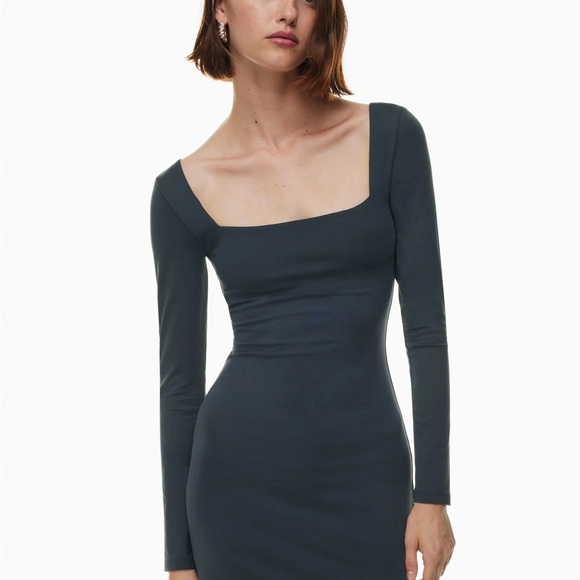 Aritzia Babaton contour square neck long sleeve mini dress - Picture 1 of 5